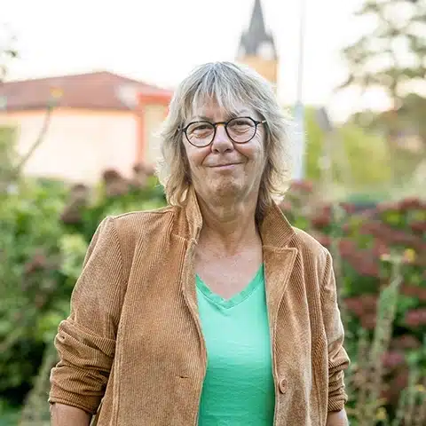 Un portrait de Jakote Mangin, membre de Des Mots et Debats