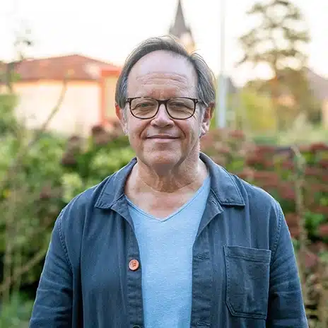 Un portrait de Pascal DIdier, le président de Des Mots & Débats