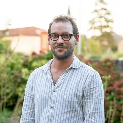 Un portrait de Paul Didier, membre de Des Mots et Debats